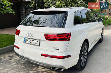 Внедорожник / Кроссовер Audi Q7 2016 в 
