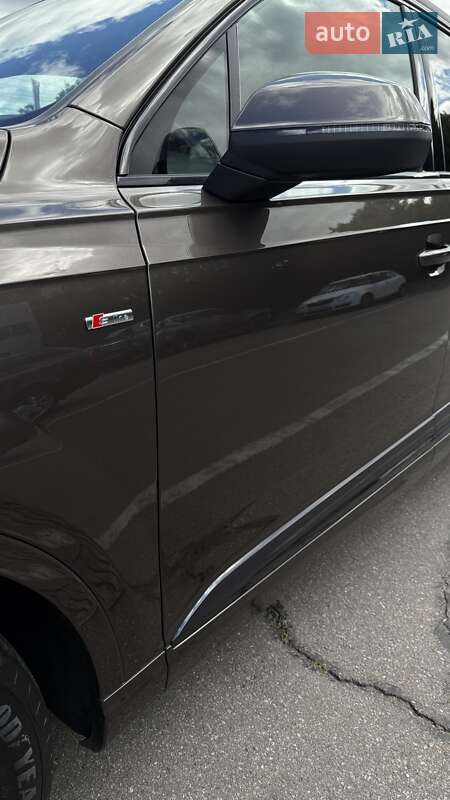 Внедорожник / Кроссовер Audi Q7 2016 в Чернигове