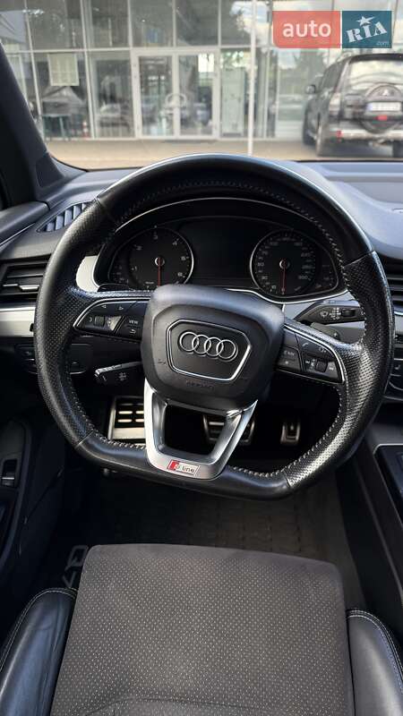 Внедорожник / Кроссовер Audi Q7 2016 в Чернигове