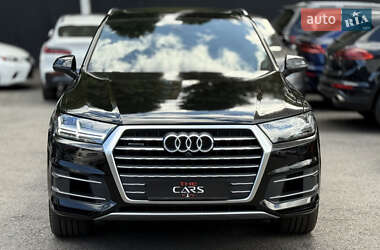 Внедорожник / Кроссовер Audi Q7 2019 в 