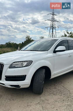 Позашляховик / Кросовер Audi Q7 2011 в Рівному