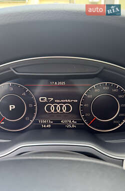 Позашляховик / Кросовер Audi Q7 2017 в 