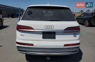 Позашляховик / Кросовер Audi Q7 2019 в 