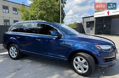 Внедорожник / Кроссовер Audi Q7 2015 в 