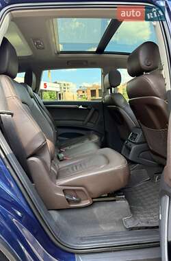 Внедорожник / Кроссовер Audi Q7 2015 в 