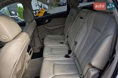 Внедорожник / Кроссовер Audi Q7 2017 в 