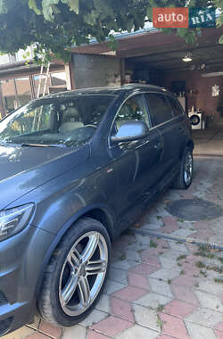 Внедорожник / Кроссовер Audi Q7 2011 в 