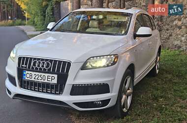 Внедорожник / Кроссовер Audi Q7 2013 в 