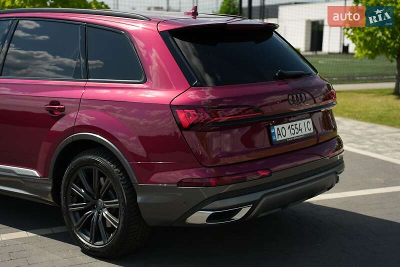 Позашляховик / Кросовер Audi Q7 2019 в Мукачевому