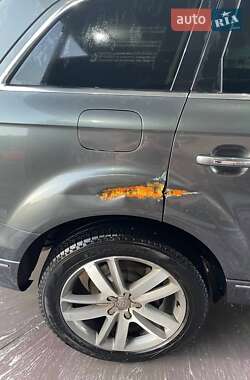 Внедорожник / Кроссовер Audi Q7 2013 в 