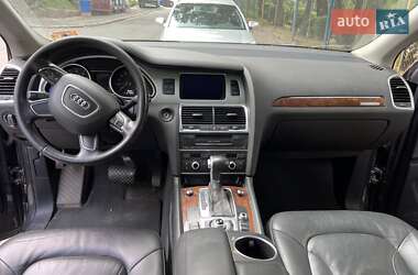 Внедорожник / Кроссовер Audi Q7 2013 в 