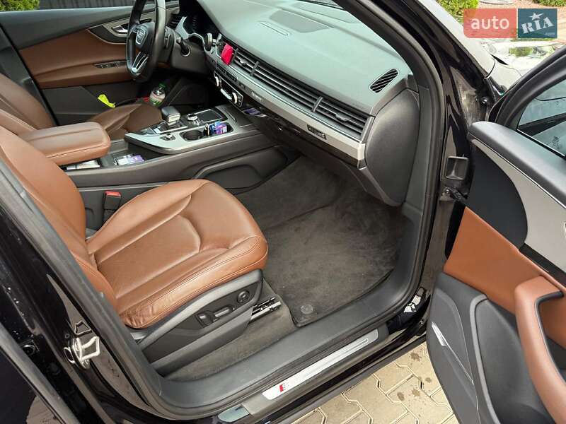 Внедорожник / Кроссовер Audi Q7 2016 в Одессе