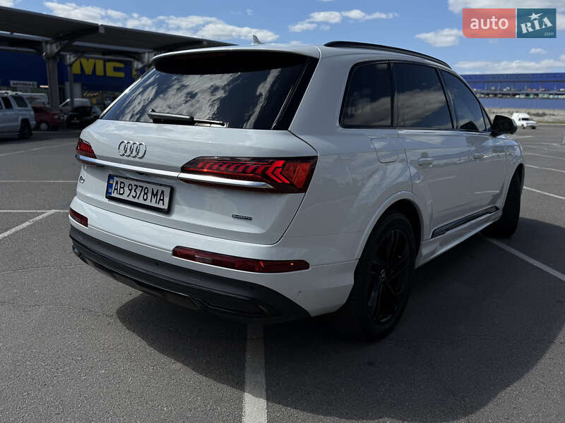 Позашляховик / Кросовер Audi Q7 2020 в Вінниці