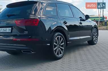 Внедорожник / Кроссовер Audi Q7 2017 в 