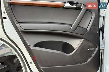 Внедорожник / Кроссовер Audi Q7 2014 в 