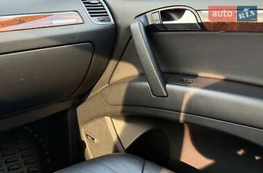 Внедорожник / Кроссовер Audi Q7 2014 в 
