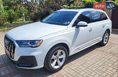 Внедорожник / Кроссовер Audi Q7 2022 в 