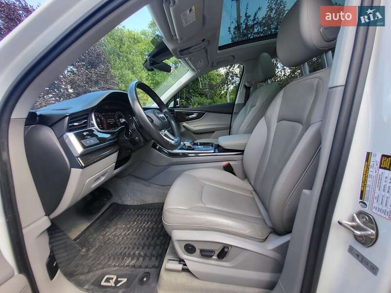 Внедорожник / Кроссовер Audi Q7 2022 в Запорожье