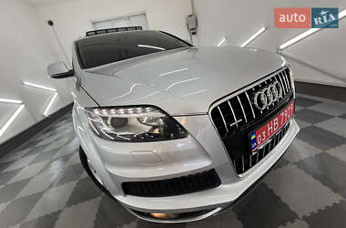 Внедорожник / Кроссовер Audi Q7 2013 в 