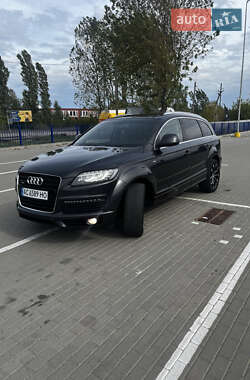 Внедорожник / Кроссовер Audi Q7 2007 в 