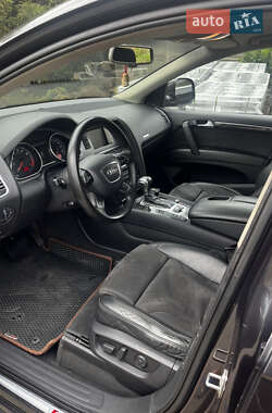 Внедорожник / Кроссовер Audi Q7 2007 в 
