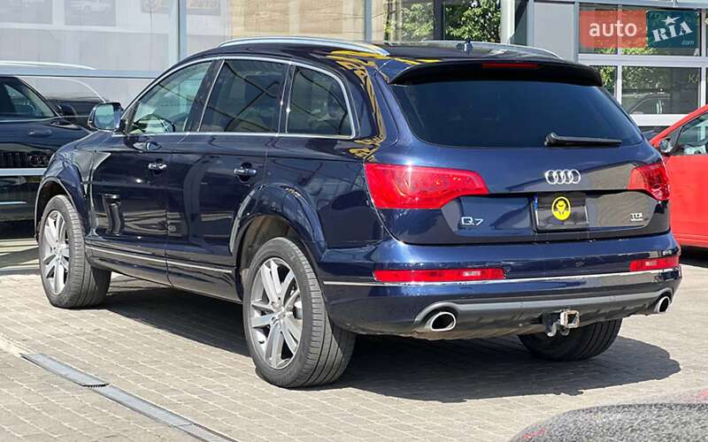 Позашляховик / Кросовер Audi Q7 2014 в Івано-Франківську