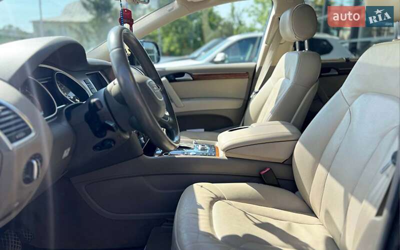 Позашляховик / Кросовер Audi Q7 2014 в Івано-Франківську