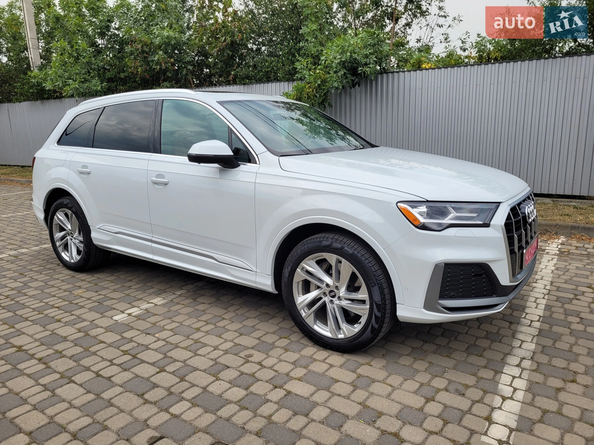 2020 Audi Q7 - фото 1