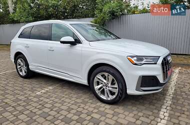Внедорожник / Кроссовер Audi Q7 2020 в 