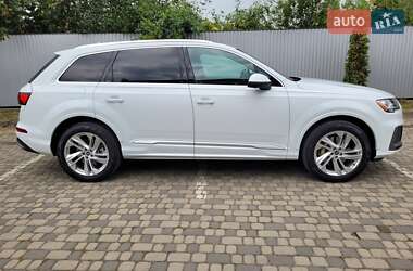 Внедорожник / Кроссовер Audi Q7 2020 в 