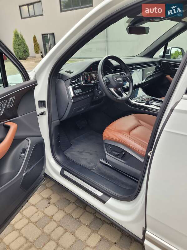 Внедорожник / Кроссовер Audi Q7 2020 в Ивано-Франковске
