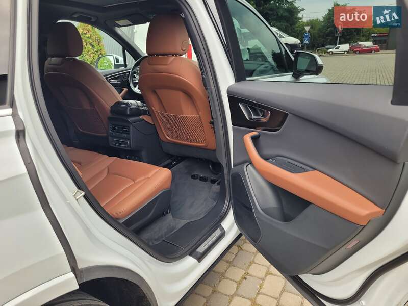 Внедорожник / Кроссовер Audi Q7 2020 в Ивано-Франковске