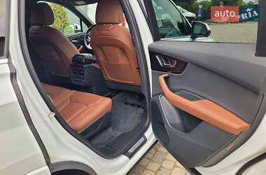 Внедорожник / Кроссовер Audi Q7 2020 в 