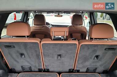 Внедорожник / Кроссовер Audi Q7 2020 в 