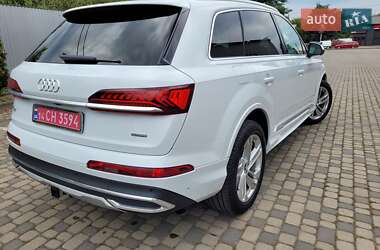 Внедорожник / Кроссовер Audi Q7 2020 в 