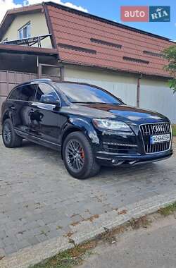 Внедорожник / Кроссовер Audi Q7 2011 в 