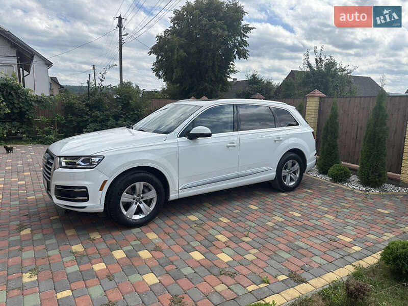 Внедорожник / Кроссовер Audi Q7 2017 в Калуше