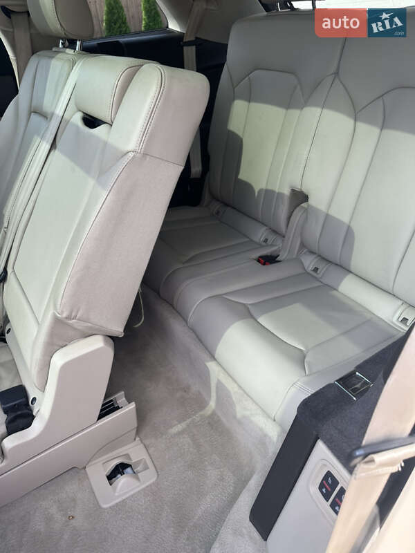 Внедорожник / Кроссовер Audi Q7 2017 в Калуше