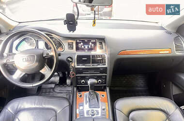 Внедорожник / Кроссовер Audi Q7 2013 в 