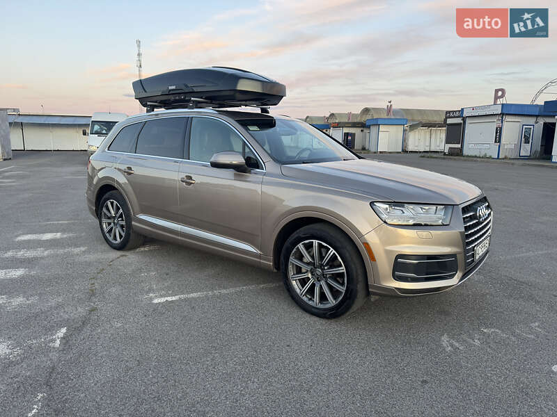 Внедорожник / Кроссовер Audi Q7 2019 в Луцке