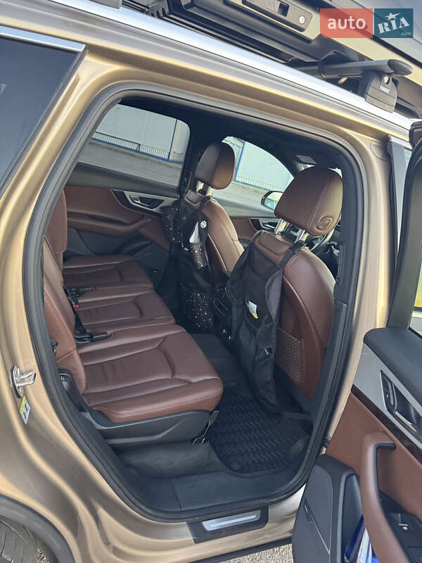 Внедорожник / Кроссовер Audi Q7 2019 в Луцке