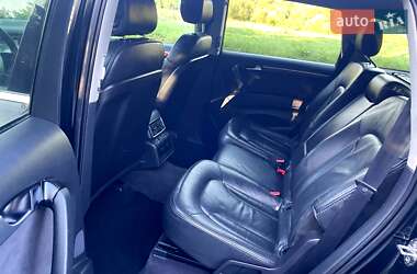 Внедорожник / Кроссовер Audi Q7 2010 в 