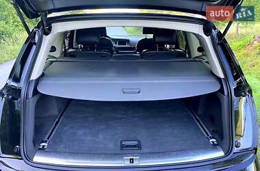 Внедорожник / Кроссовер Audi Q7 2010 в 
