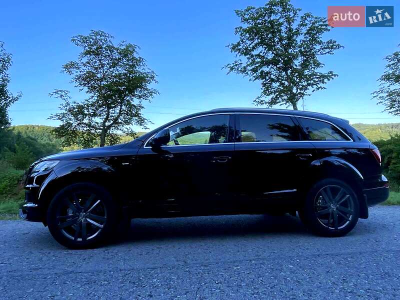 Позашляховик / Кросовер Audi Q7 2010 в Івано-Франківську