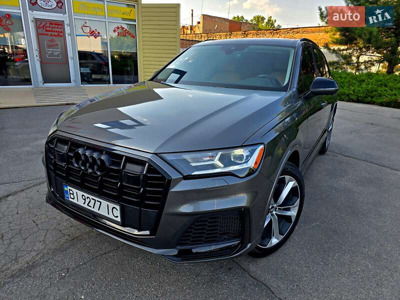 Позашляховик / Кросовер Audi Q7 2020 в Полтаві