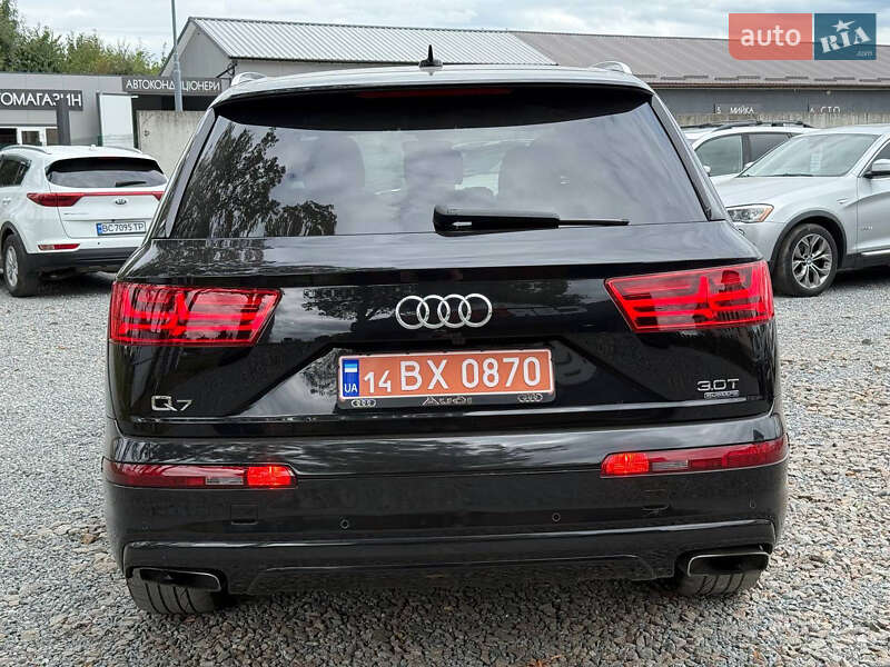 Позашляховик / Кросовер Audi Q7 2016 в Стрию