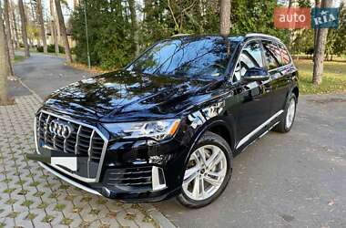 Внедорожник / Кроссовер Audi Q7 2021 в 