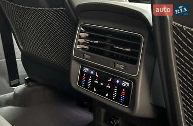 Внедорожник / Кроссовер Audi Q7 2025 в 