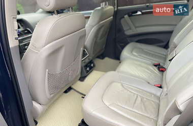 Внедорожник / Кроссовер Audi Q7 2014 в 