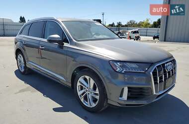 Позашляховик / Кросовер Audi Q7 2019 в 